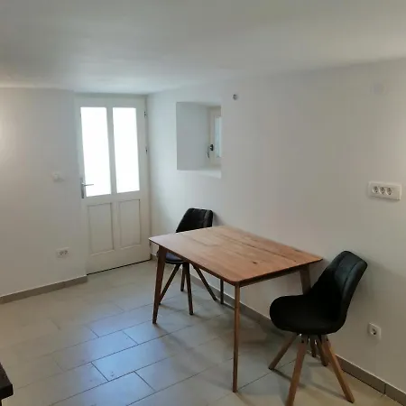 Erika Apartment *